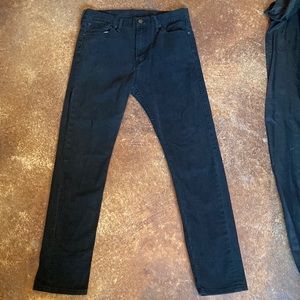 Black levi’s 501 slim fit